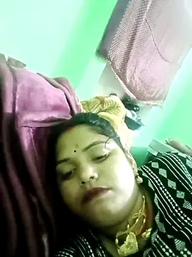 Snapshot of Anjali_220 chatting on October 15, 2025, 6:16 pm Anjali 220 online show from October 15, 2025, 6:16 pm