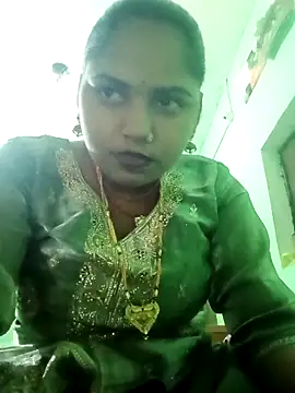 Snapshot of Anjali_220 chatting on October 16, 2025, 6:21 am Anjali 220 online show from October 16, 2025, 6:21 am