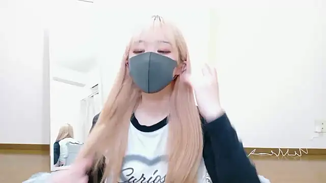 Una chan  online show from October 21, 2025, 10:58 am