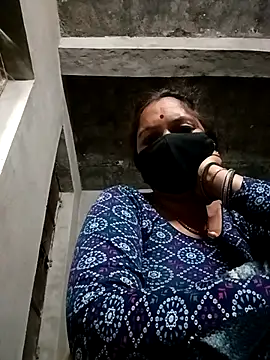 suhani sharmj online show from February 5, 2026, 9:32 pm