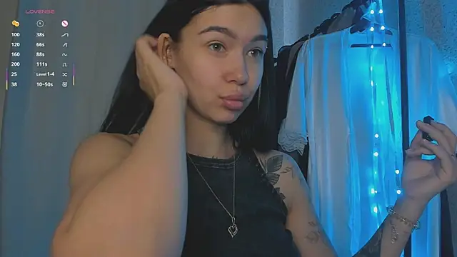 ArianaWalker77 online show from October 12, 2025, 3:19 am