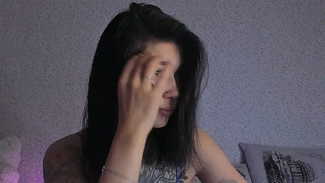 ArianaWalker77 online show from September 20, 2025, 3:22 am