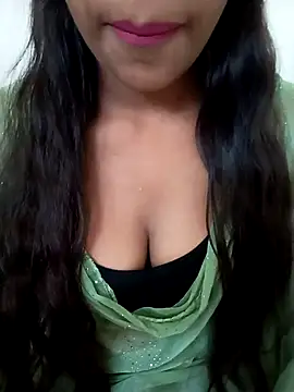 Cute-Priyanshi online show from September 9, 2025, 4:22 am