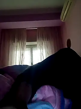 estrogeni online show from April 13, 2026, 6:28 am