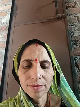 Snapshot of Hot_liya54 chatting on October 13, 2025, 5:31 am Hot liya54 online show from October 13, 2025, 5:31 am