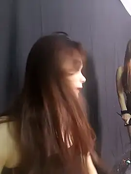 Snapshot of Xxq-20 chatting on November 4, 2025, 10:19 am Xxq-20 online show from November 4, 2025, 10:19 am