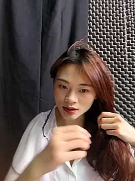 Snapshot of Xxq-20 chatting on October 20, 2025, 7:53 am Xxq-20 online show from October 20, 2025, 7:53 am