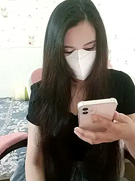 Snapshot of _sury00_ chatting on October 8, 2025, 2:18 pm  sury00  online show from October 8, 2025, 2:18 pm