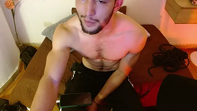 Zyon benet1 online show from September 12, 2025, 1:22 pm