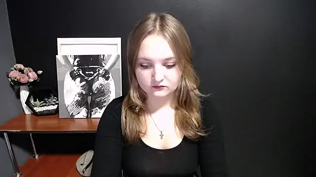 Mystic nikole online show from September 25, 2025, 12:22 pm