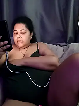 Snapshot of xlatinastar chatting on September 21, 2025, 4:34 pm xlatinastar online show from September 21, 2025, 4:34 pm