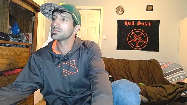 Snapshot of Ardokks chatting on October 13, 2025, 9:49 pm Ardokks online show from October 13, 2025, 9:49 pm