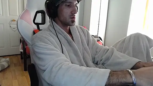 Snapshot of Ardokks chatting on October 4, 2025, 1:12 pm Ardokks online show from October 4, 2025, 1:12 pm