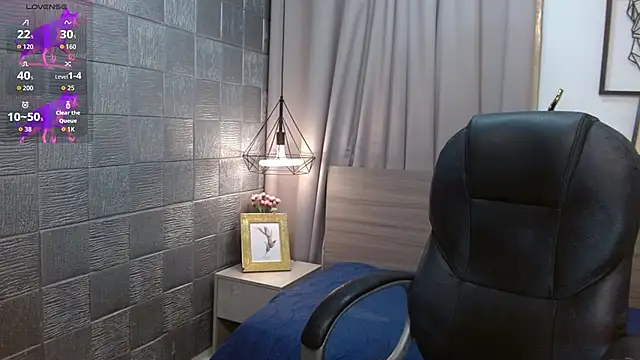 Snapshot of Iantwink18 chatting on October 6, 2025, 9:26 pm Iantwink18 online show from October 6, 2025, 9:26 pm