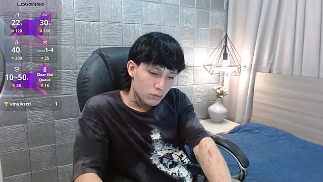 Snapshot of Iantwink18 chatting on October 16, 2025, 10:18 pm Iantwink18 online show from October 16, 2025, 10:18 pm