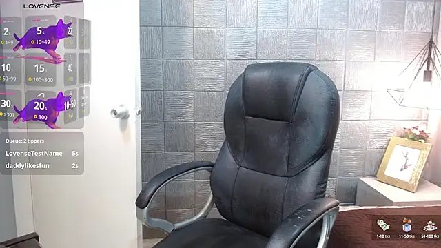 Snapshot of Iantwink18 chatting on October 3, 2025, 1:01 pm Iantwink18 online show from October 3, 2025, 1:01 pm