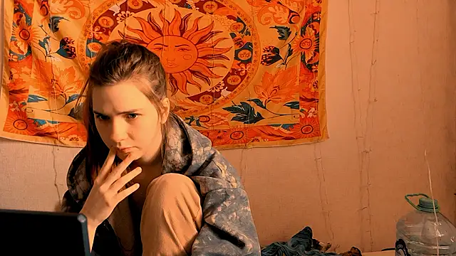 AliceCUNTach online show from March 20, 2026, 5:19 am