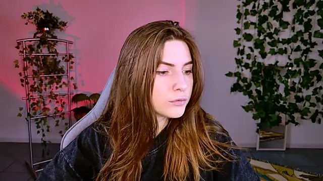 AliceCUNTach online show from September 14, 2025, 5:08 am