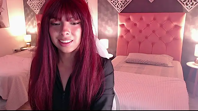 Snapshot of Maia_Reficco chatting on October 11, 2025, 6:53 pm Maia Reficco online show from October 11, 2025, 6:53 pm