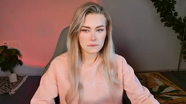 Snapshot of AdelLoyss chatting on September 25, 2025, 9:04 am AdelLoyss online show from September 25, 2025, 9:04 am