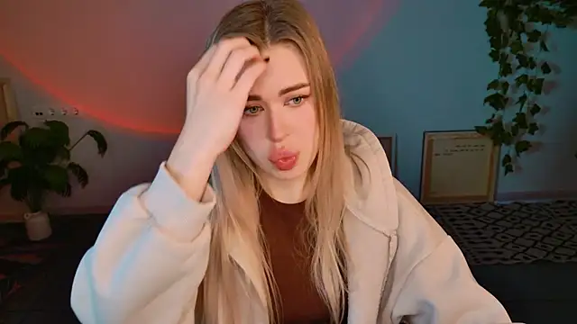 Snapshot of AdelLoyss chatting on October 22, 2025, 2:05 pm AdelLoyss online show from October 22, 2025, 2:05 pm