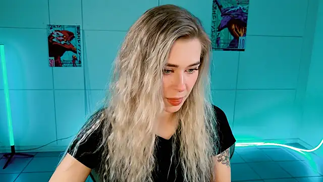 Snapshot of AdelLoyss chatting on October 11, 2025, 1:12 pm AdelLoyss online show from October 11, 2025, 1:12 pm