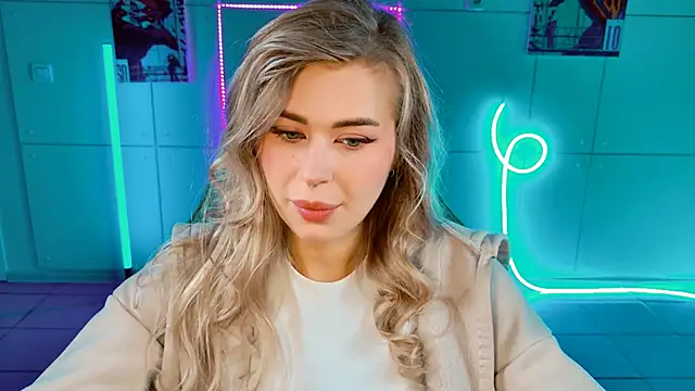 Snapshot of AdelLoyss chatting on October 4, 2025, 9:11 am AdelLoyss online show from October 4, 2025, 9:11 am