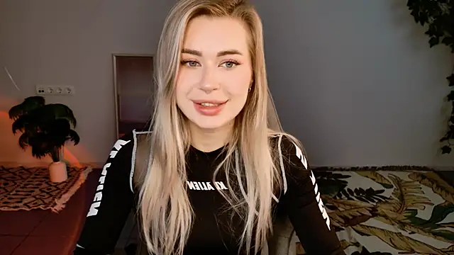 Snapshot of AdelLoyss chatting on September 28, 2025, 9:05 am AdelLoyss online show from September 28, 2025, 9:05 am