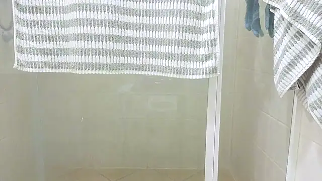 Snapshot of aussiepeaches chatting on October 1, 2025, 1:04 pm aussiepeaches online show from October 1, 2025, 1:04 pm