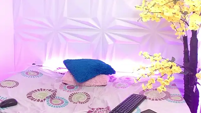 Sophie sweet bms online show from November 2, 2025, 3:33 am