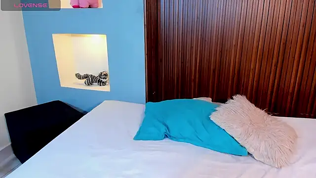 Snapshot of RebecaRush4 chatting on October 10, 2025, 3:29 am RebecaRush4 online show from October 10, 2025, 3:29 am