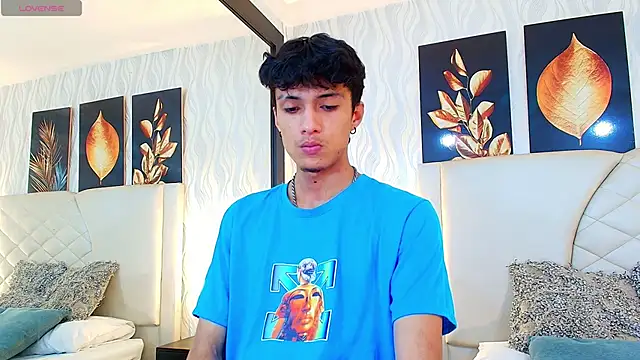 Lean Portman online show from October 24, 2025, 8:41 pm