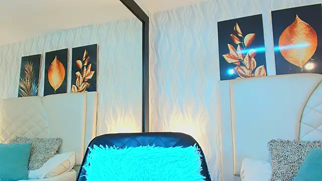 Lean Portman online show from September 19, 2025, 8:46 pm