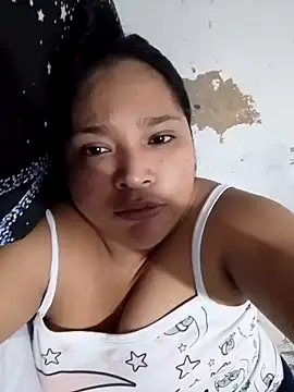 Snapshot of Angelly_ricura chatting on June 13, 2026, 7:34 pm Angelly ricura online show from June 13, 2026, 7:34 pm
