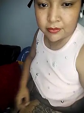 Angelly ricura online show from December 17, 2025, 3:33 am