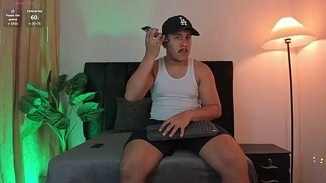 Misterjhons2 online show from March 10, 2026, 1:31 am