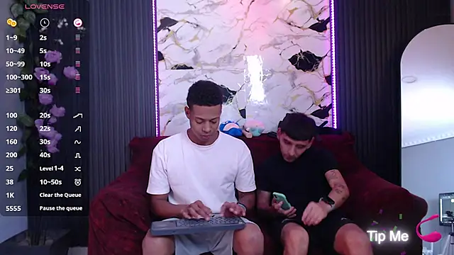 Snapshot of SpicyBoys_X chatting on October 8, 2025, 8:53 pm SpicyBoys X online show from October 8, 2025, 8:53 pm