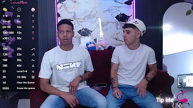 Snapshot of SpicyBoys_X chatting on October 11, 2025, 11:28 pm SpicyBoys X online show from October 11, 2025, 11:28 pm