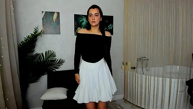 Snapshot of mintydaze chatting on October 1, 2025, 8:02 pm mintydaze online show from October 1, 2025, 8:02 pm