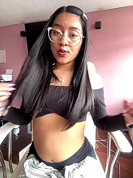 CelestePinkk  online show from September 16, 2025, 4:08 pm