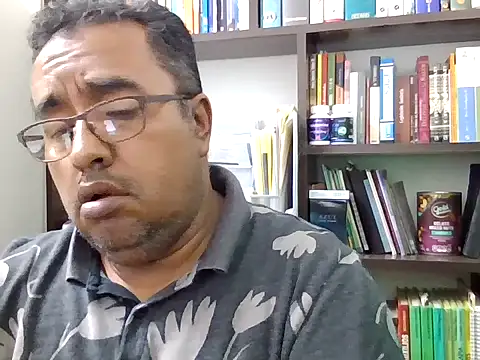 Snapshot of HomHot47 chatting on September 28, 2025, 9:44 pm HomHot47 online show from September 28, 2025, 9:44 pm