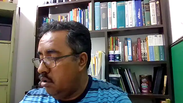 Snapshot of HomHot47 chatting on October 18, 2025, 2:24 am HomHot47 online show from October 18, 2025, 2:24 am