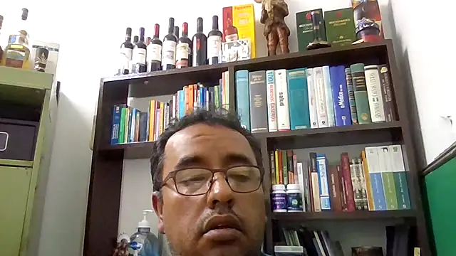 Snapshot of HomHot47 chatting on October 26, 2025, 9:37 pm HomHot47 online show from October 26, 2025, 9:37 pm