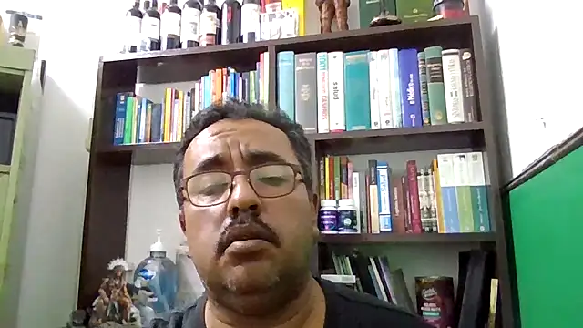 Snapshot of HomHot47 chatting on October 19, 2025, 2:25 am HomHot47 online show from October 19, 2025, 2:25 am