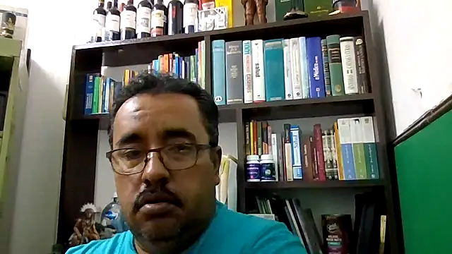 Snapshot of HomHot47 chatting on October 19, 2025, 9:28 pm HomHot47 online show from October 19, 2025, 9:28 pm