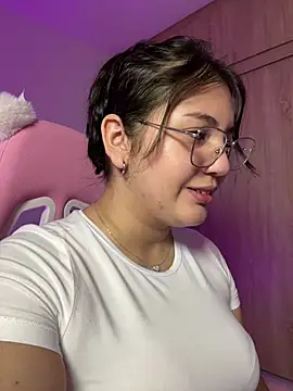 Angeldusttt online show from February 8, 2026, 1:58 am