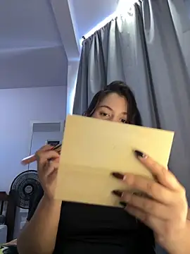 Angeldusttt online show from September 27, 2025, 5:41 pm