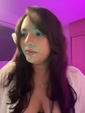 Angeldusttt online show from April 17, 2026, 1:08 am