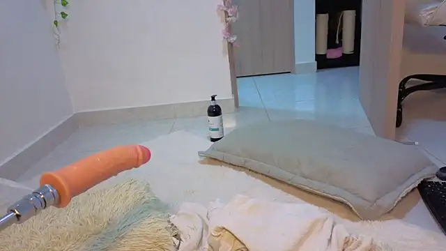 0ne 0f 0ne online show from November 18, 2025, 1:21 am