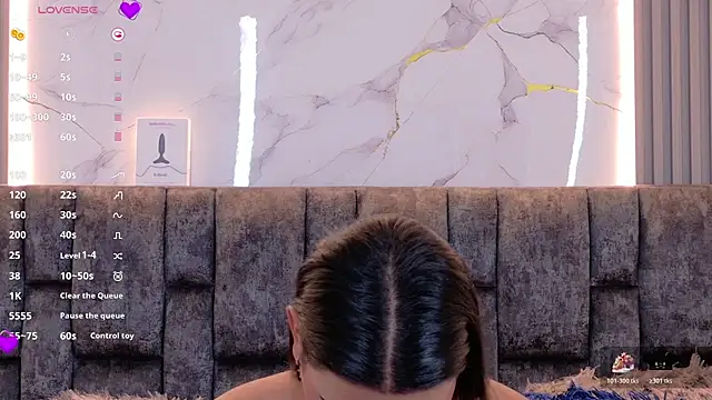 Ava Cristi online show from October 28, 2025, 2:27 pm